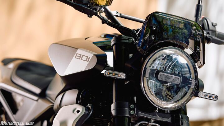 2024 Husqvarna Svartpilen 801 Gallery