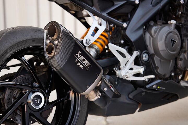 2025 triumph speed triple 1200 rs first look gallery