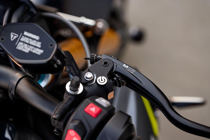 2025 triumph speed triple 1200 rs first look gallery